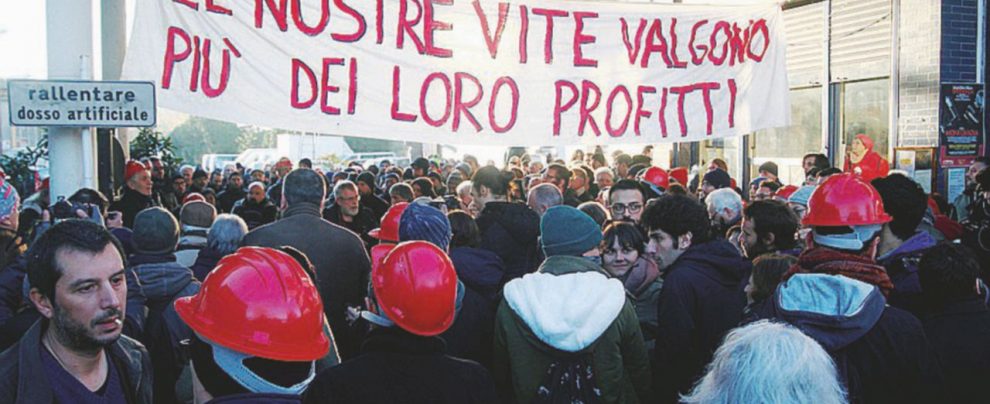 Recuperate - La Rimaflow, fabbrica autogestita dai lavoratori - Ansa Quando i lavoratori in fabbrica fanno da sé