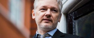 Copertina di Assange, la Gran Bretagna firma la richiesta di estradizione negli Usa. Ma a decidere sarà il Tribunale