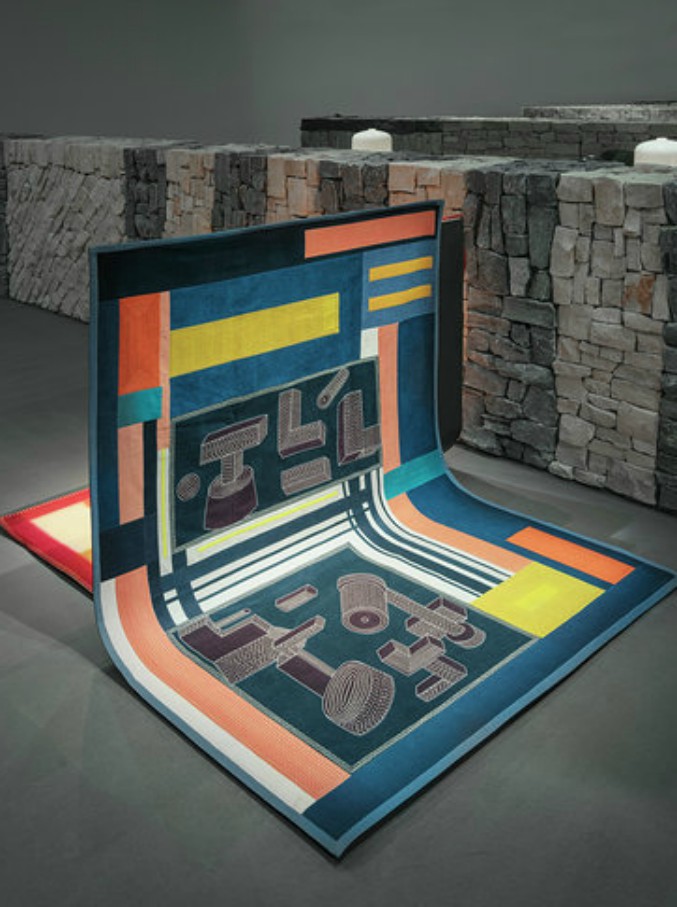 Copertina di Febbre da salone del mobile. La fila fa status. In duemila da Hermes. Qui ci vuole un piano B, altrimenti la città collassa