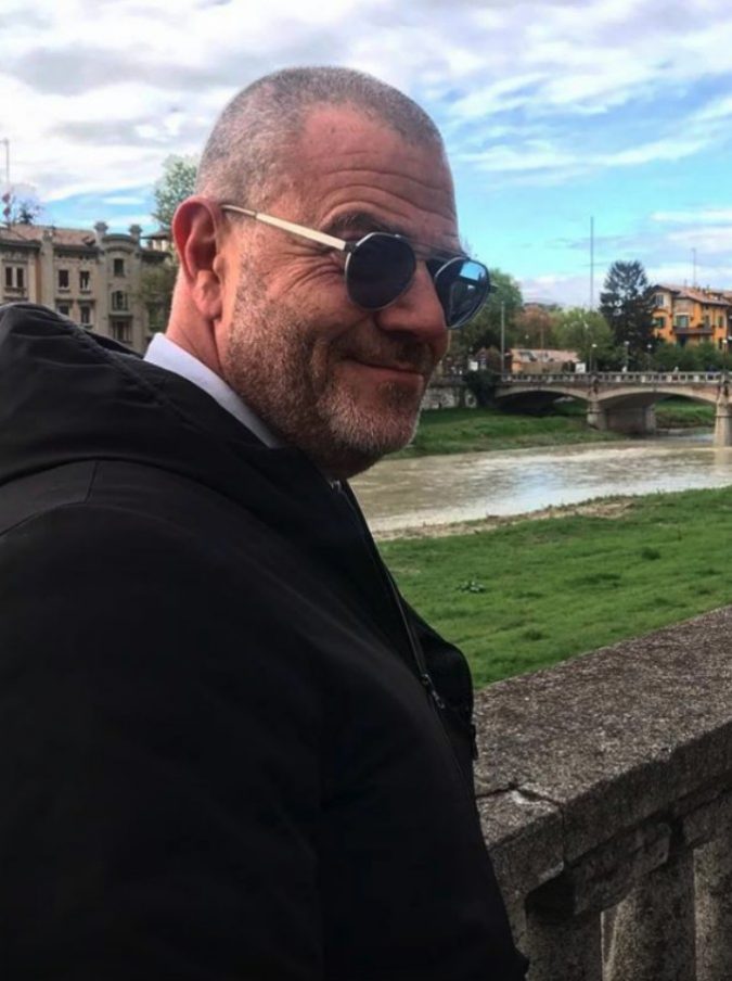 Le Iene, Giulio Golia: “Ringrazio tutti per l’affetto in questo momento difficile per me” Le Iene, Giulio Golia: “Ringrazio tutti per l’affetto in questo momento difficile per me”