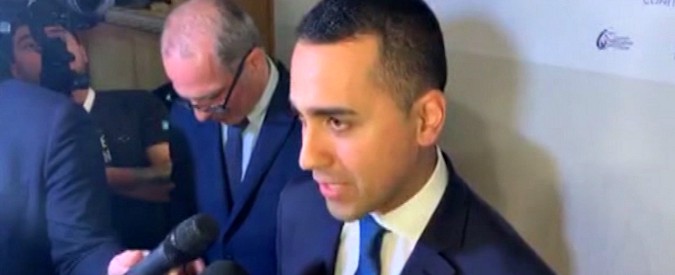 Copertina di Raggi, Di Maio: “Scontro con Salvini? Quando la Lega è in difficoltà nei sondaggi mette in mezzo Roma”