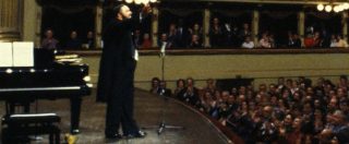 Copertina di Pavarotti, star per sempre alla Scala: il teatro lo ricorda insieme a Grigolo, Kabaivanska e Fabio Fazio