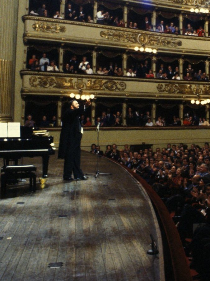 Pavarotti, star per sempre alla Scala: il teatro lo ricorda insieme a Grigolo, Kabaivanska e Fabio Fazio
