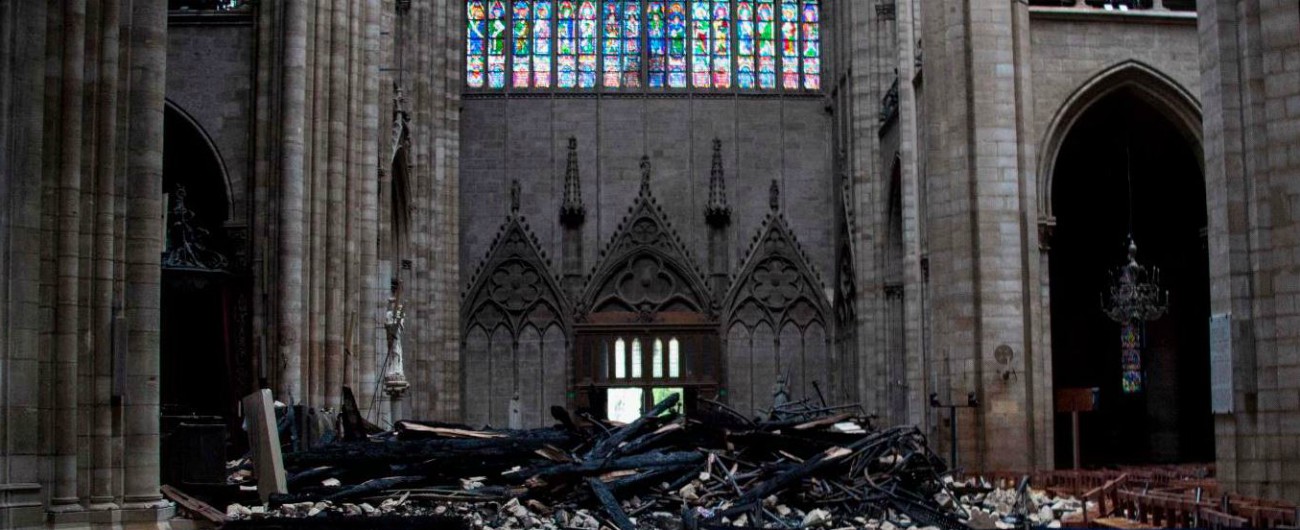 Notre-Dame, in Cina l’incendio risveglia nazionalismo: ‘È il karma, saccheggiarono Palazzo d’Estate. Soffrimmo in solitudine’