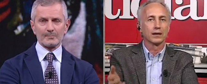 Copertina di Governo, Travaglio: “Ue ci lascia soli e Libia ci ricatta sui migranti”. Poi spiega le continue liti tra Di Maio e Salvini