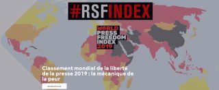 Copertina di Libertà di stampa, Rsf: “Peggiorata la situazione dei giornalisti nel mondo. In Italia attacchi da M5s e Lega”