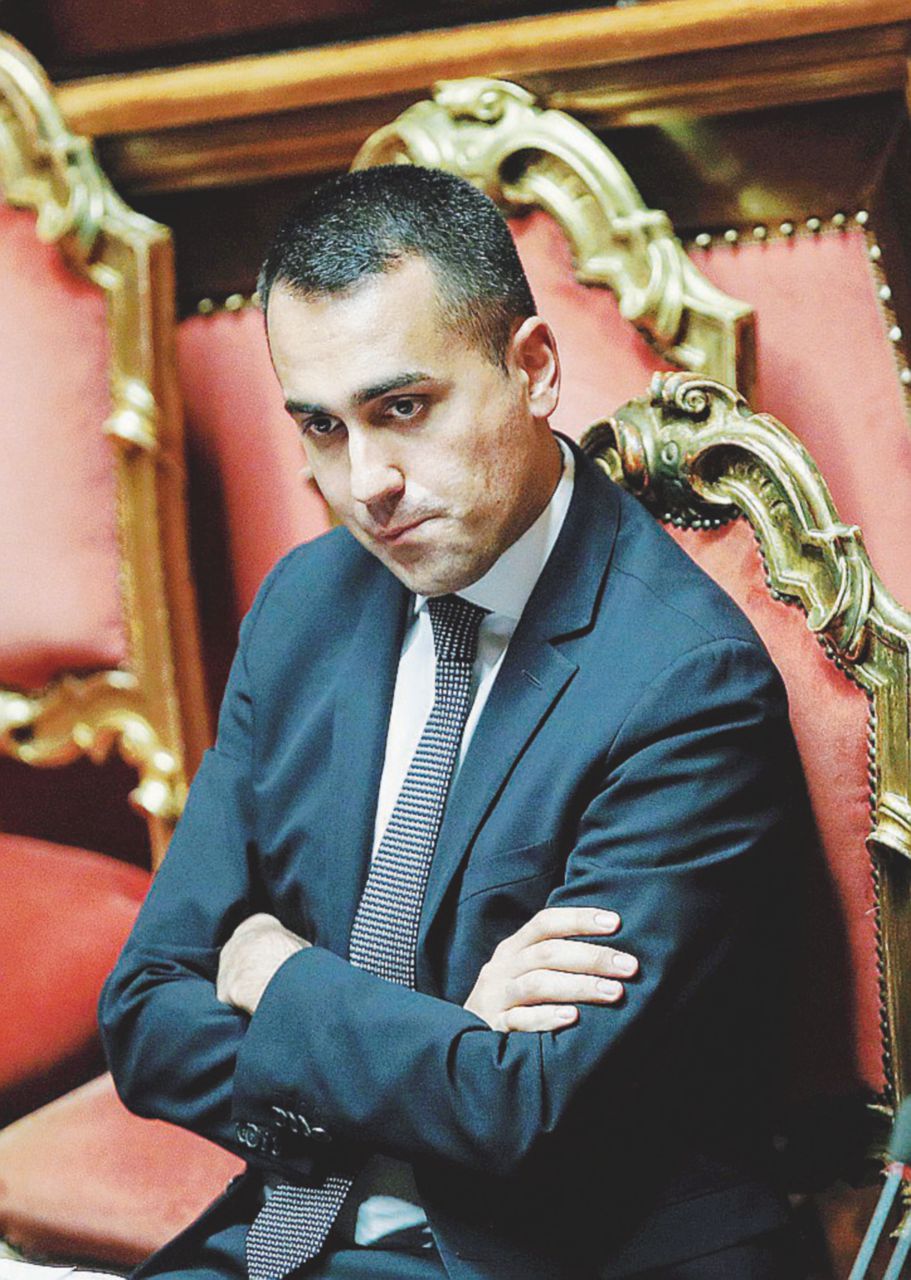 Di Maio manda in Procura le “prove” contro il collega