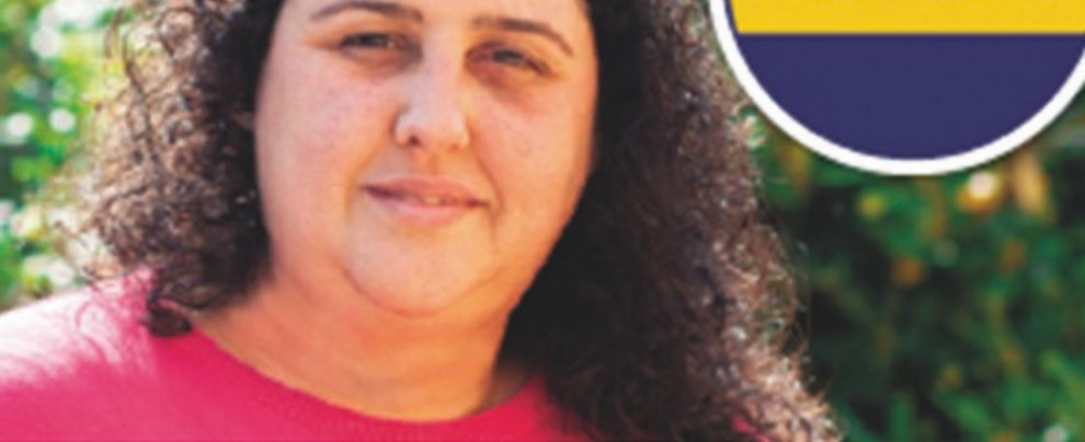 Santini - Alcuni dei più “colorati” manifesti elettorali comparsi in queste settimane sui muri di Mazara del Vallo Pelé, Kiara, Tattoo e L’Evento: le elezioni più pazze d’Italia