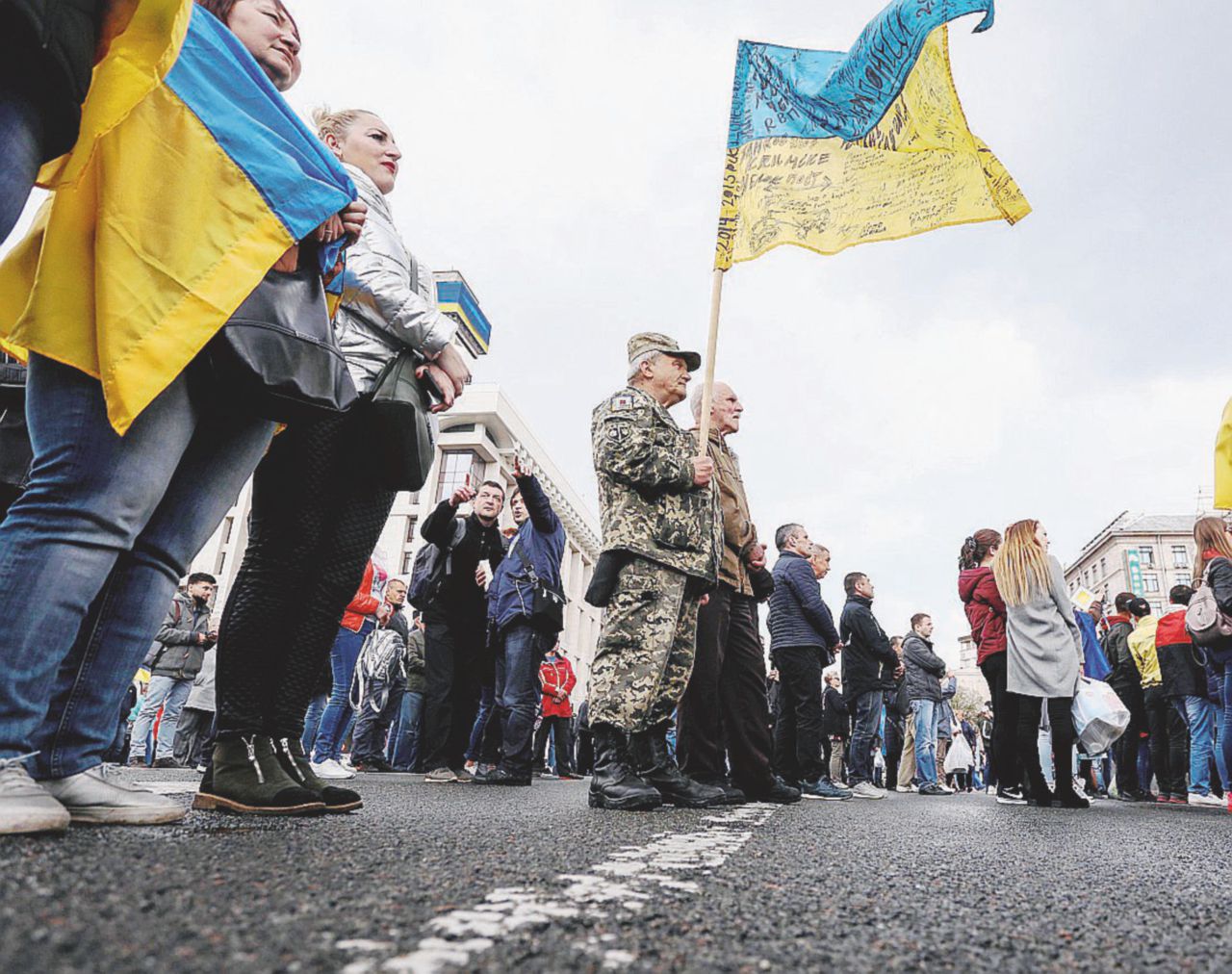 Una manifestazione elettorale - Ansa Un voto pensando alla guerra