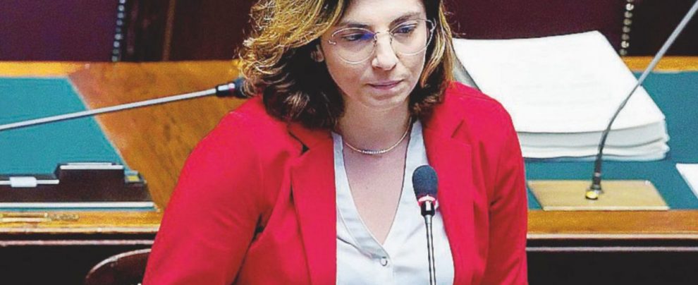 Scontro frontale - Il vice-ministro all’Economia Castelli - Ansa Ecco perchè il buco romano non c’entra nulla con altre città