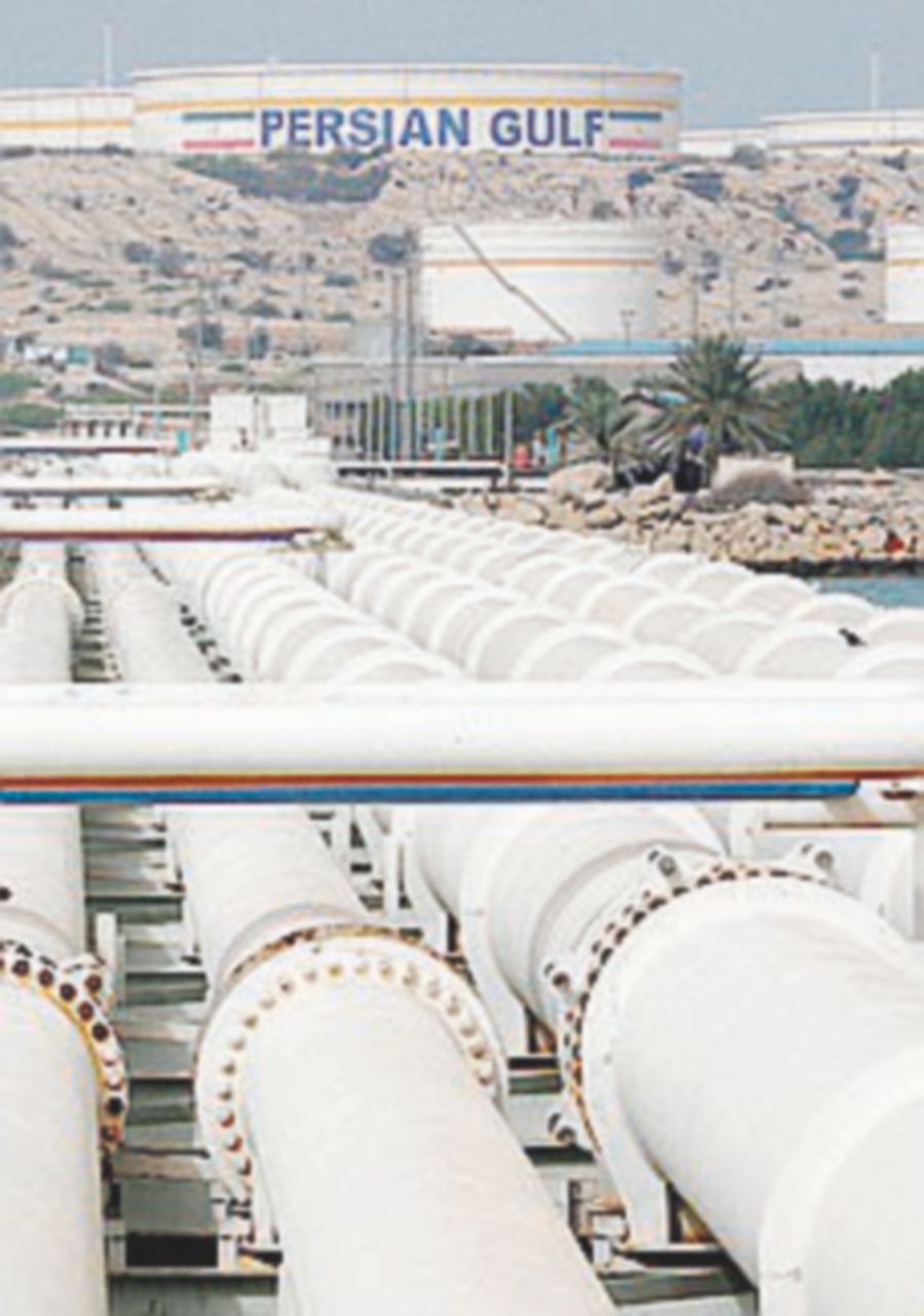 Petrolio ai massimi dopo l’annuncio di Trump contro l’Iran