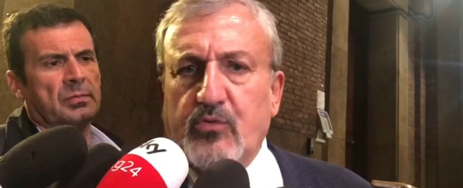 Copertina di Ilva, Emiliano: “M5s non ha mantenuto promesse. Chiuderla se si ha il coraggio, la gente non può continuare a morire”