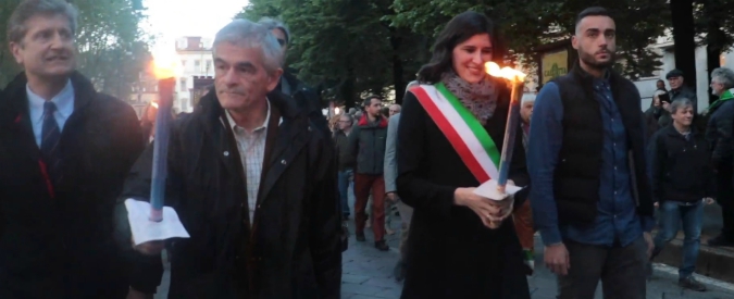 Copertina di 25 aprile a Torino: “Derby? Salvini non conosce la storia”. Il partigiano centenario Segre: “Non celebrare è qualunquista”