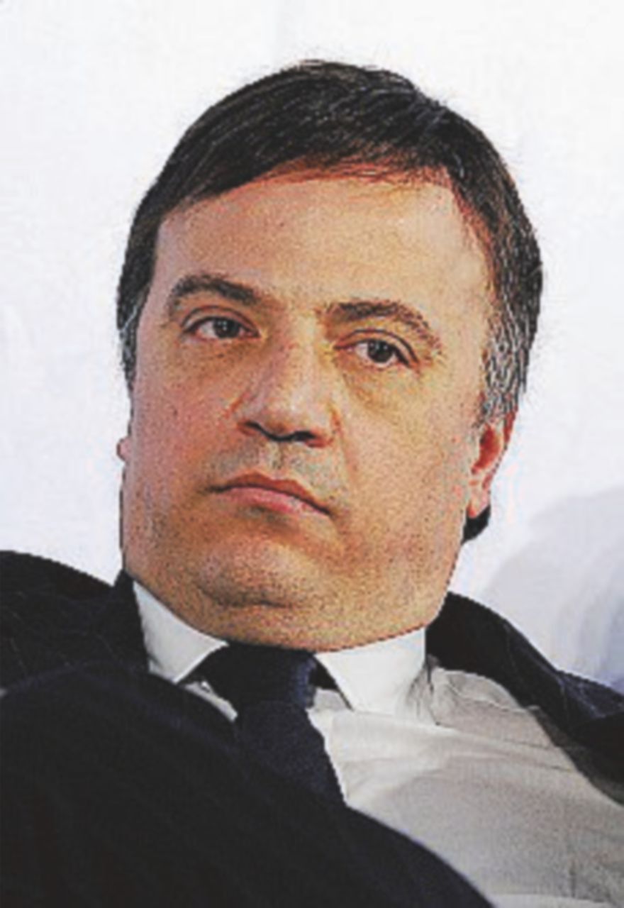 Copertina di “Patto elettorale con la mafia”: indagato l’ex forzista Galati