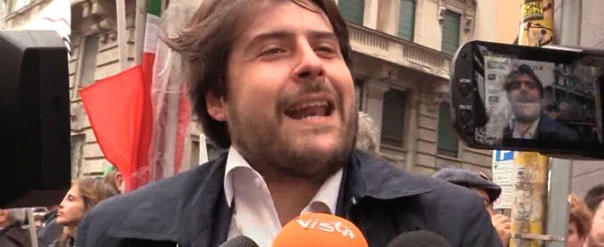 Copertina di Botta e risposta tra il giornalista di Radio Radicale e Buffagni: “Non è a favore del salvataggio?”, “14 milioni una follia”