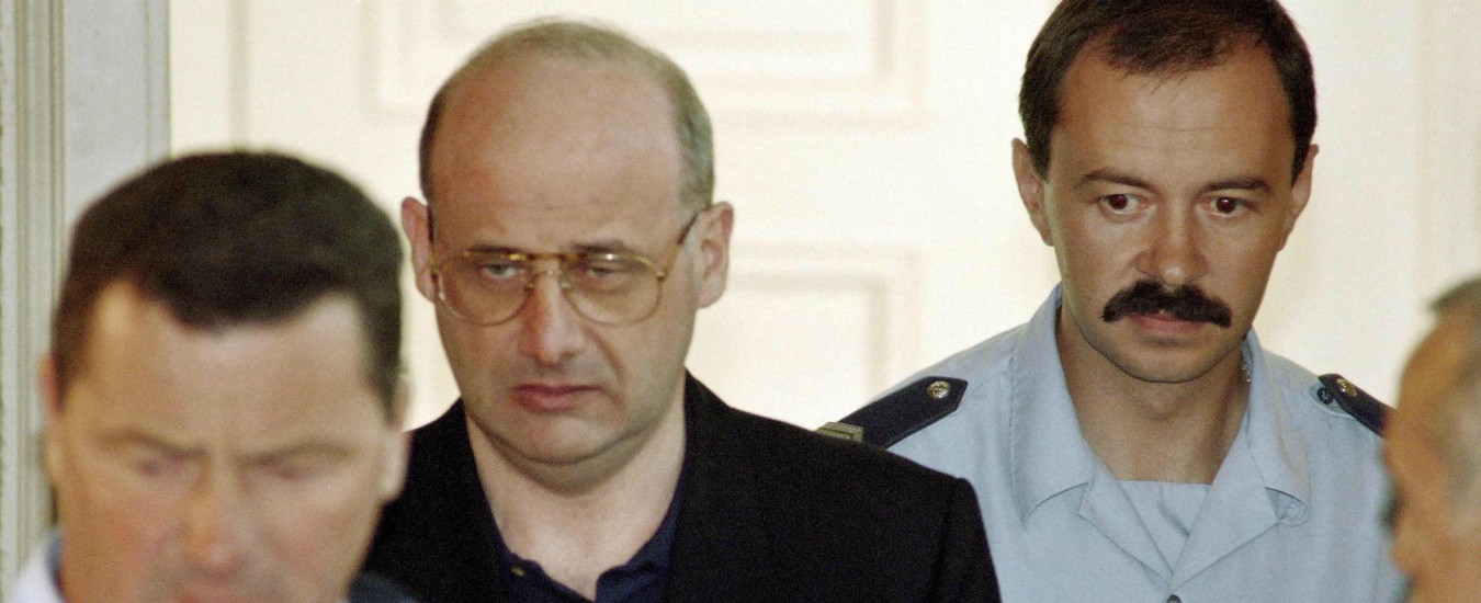 Copertina di Francia, Romand esce dal carcere dopo 26 anni. Si finse medico e sterminò famiglia per non confessare le sue bugie