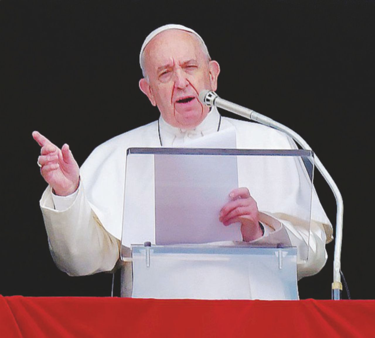 Il pontefice: “Corridoi umanitari dalla Libia”