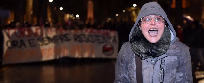 Torino, il tribunale ha confermato il licenziamento della maestra che insultò la polizia al corteo contro CasaPound