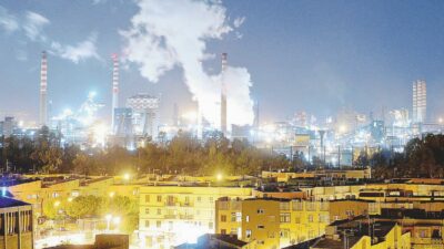 Copertina di Piano nazionale energia e clima: fra ritardi e sprechi, l’Italia ha raggiunto appena il 15% degli obiettivi al 2030