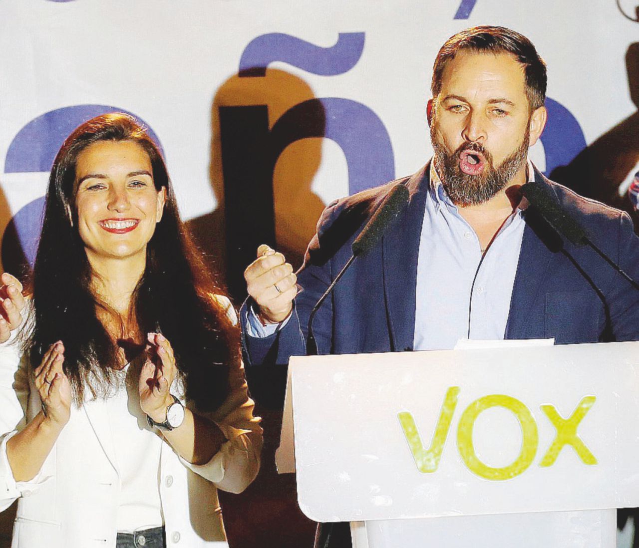 Vox irrompe a Las Cortes senza dimenticare Franco