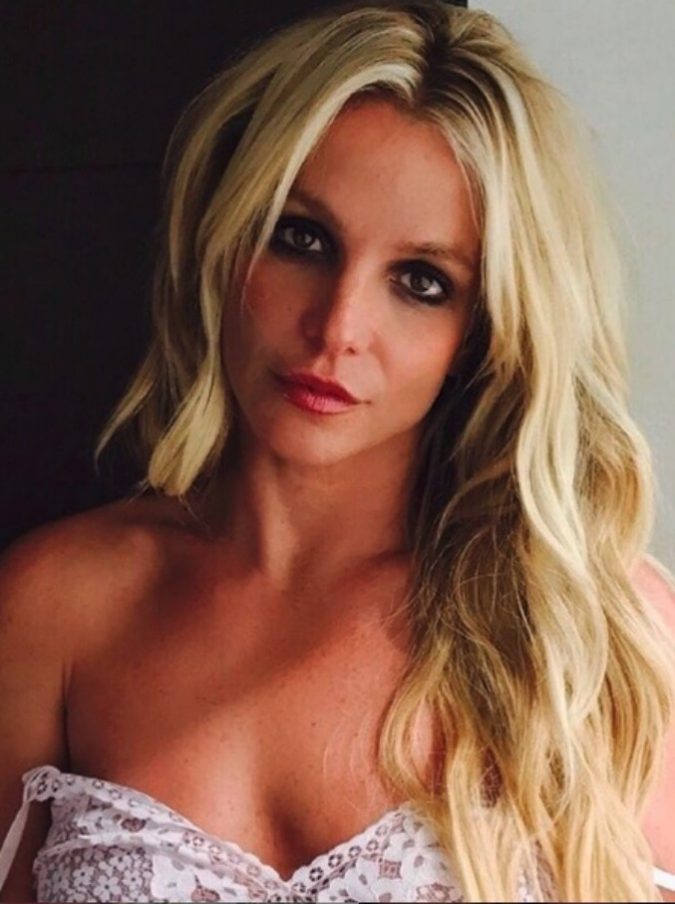 Britney Spears infuriata: “I paparazzi hanno venduto le mie foto ritoccate: io non sono così grassa” Britney Spears infuriata: “I paparazzi hanno venduto le mie foto ritoccate: io non sono così grassa”