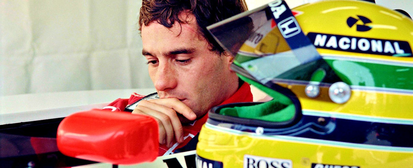 Ayrton Senna, 25 anni dopo: più che un pilota, una visione del mondo. Il mito raccontato attraverso 5 gare simbolo
