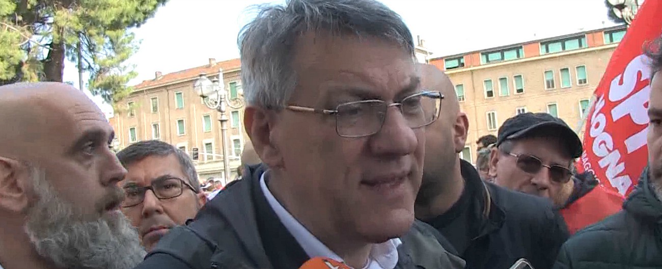 Copertina di Primo Maggio, Landini: “Dobbiamo unire tutto ciò che è stato diviso e rimettere al centro il lavoro e i diritti”