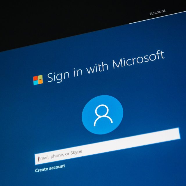 Quel codice Microsoft arrivato via mail che non avete mai richiesto: ecco come funziona la nuova truffa online