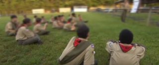 Copertina di Boy Scout americani, “Dodicimila abusi su minori in 70 anni”. L’avvocato delle vittime: “L’organizzazione non fa i nomi”