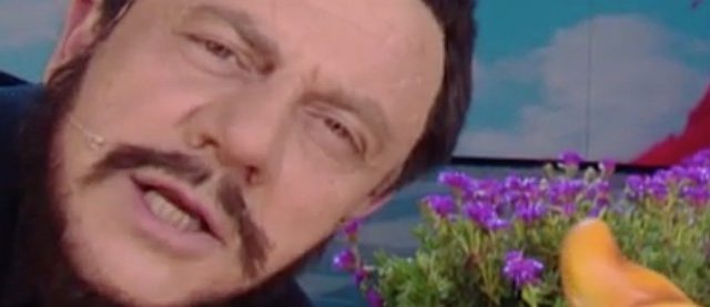 Crozza-Salvini fa i video storti per i social e vince le elezioni. E la sua versione del ‘Nessun dorma’ è tutta da ridere
