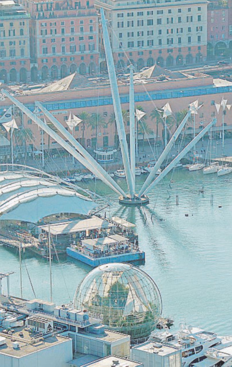E a Genova entra nell’affare della ricostruzione