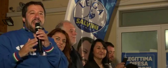 Copertina di Salvini, nuove scintille con M5s: “Basta offese da chi dovrebbe essere amico. Ci aiutassero a cambiare il Paese”