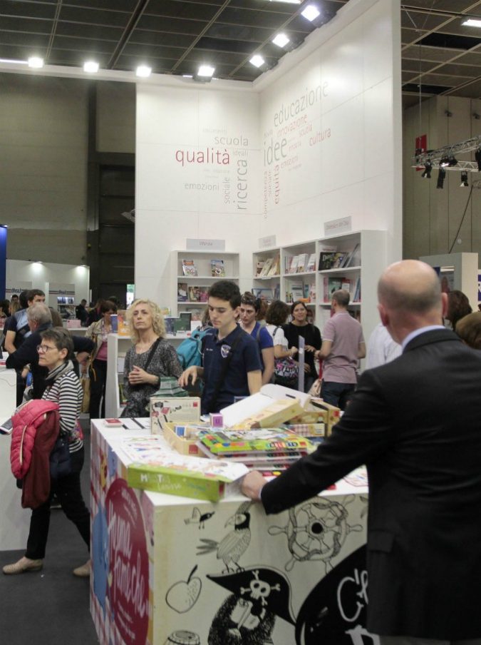 Salone libro Torino, l’editore di Salvini: “Sono fascista, è l’antifascismo il vero male”. Wu Ming e ZeroCalcare non andranno