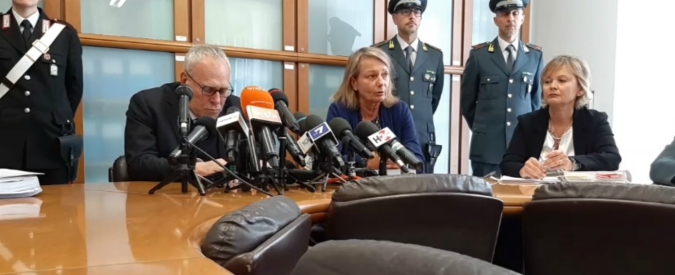 Copertina di Tangenti a Milano, la conferenza stampa in Procura con Francesco Greco e Alessandra Dolci: segui la diretta