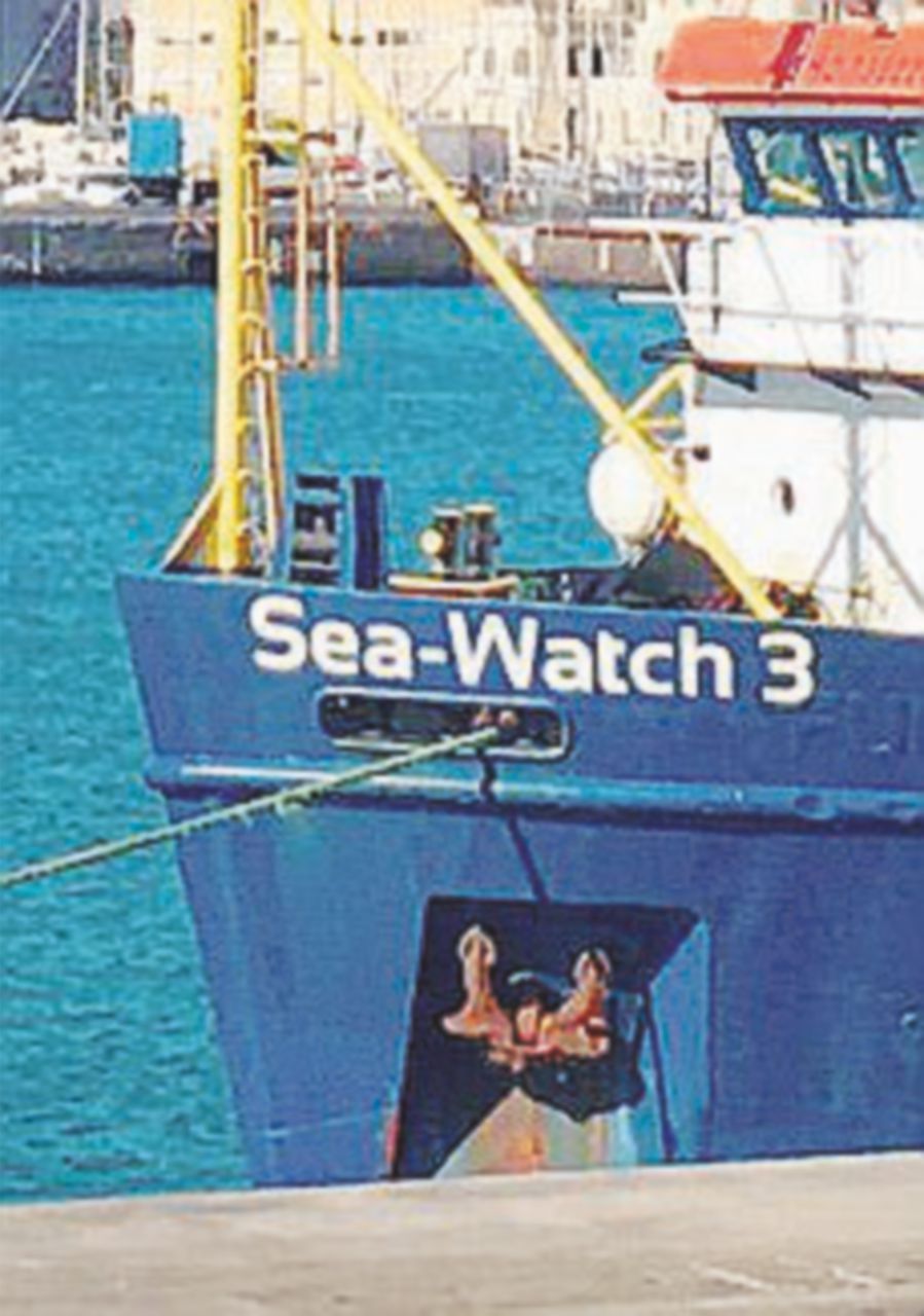 Sea Watch vince in tribunale a L’Aia: “Torniamo in mare”