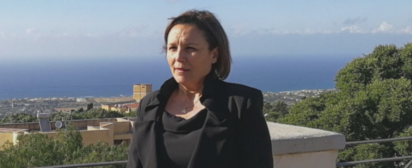 Piera Aiello, la deputata indagata per falso: “Non poteva candidarsi col suo nome”. I pm chiedono l’archiviazione