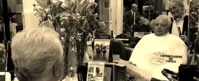 Copertina di Tangenti Milano, i video di Caianiello: il ras di Forza Italia dal barbiere per parlare di politica