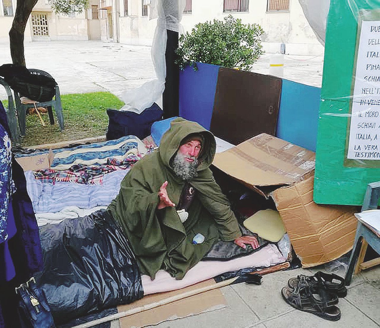 Copertina di “Non si espellono i giusti”. Biagio e il digiuno per Paul, il volontario senza permesso