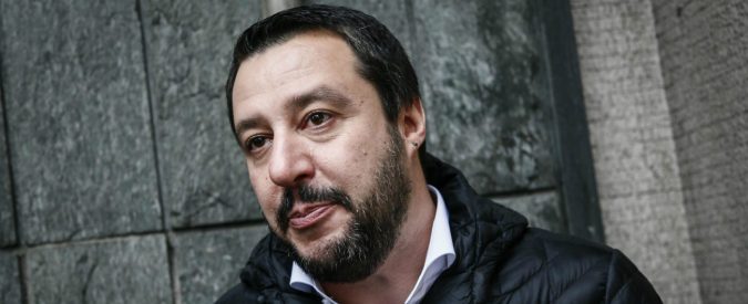 Dl Sicurezza bis, Salvini mette in discussione l’idea stessa di umanità