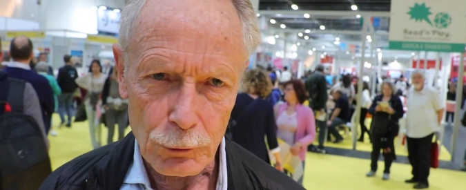 Copertina di Erri De Luca: “Sequestro Mare Jonio è trucchetto per salvare la faccia. Salvini? Un ‘guappo di cartone’, i porti sono aperti”