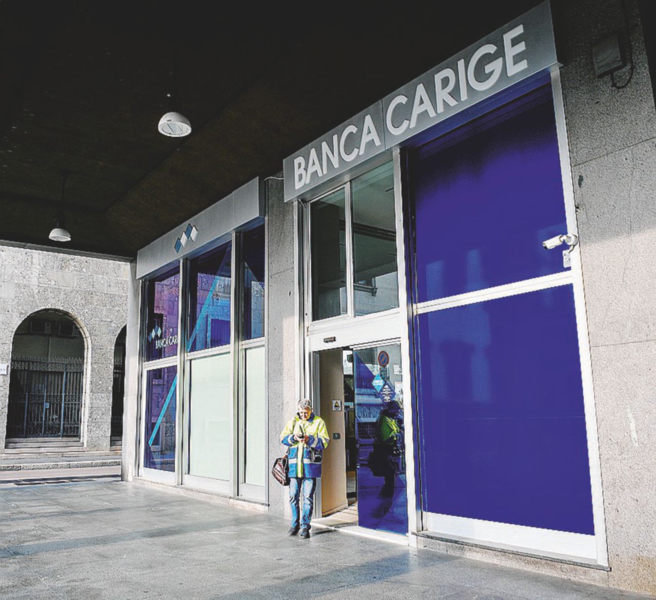 Copertina di BlackRock molla Carige, la banca va verso lo Stato