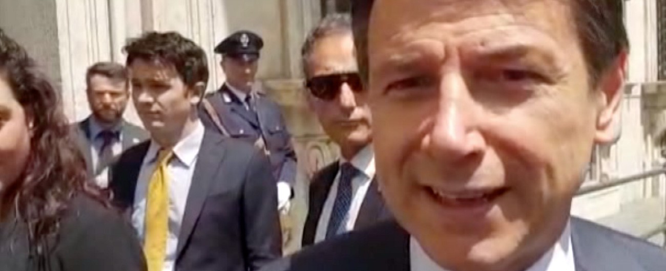 Copertina di Mare Jonio, Conte: “Con Salvini siamo d’accordo sul sequestro. I migranti verranno fatti scendere”