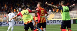 Copertina di Serie B, il Lecce torna in serie A dopo 7 anni. Retrocessi Carpi, Padova e Foggia, in attesa di playoff e playout