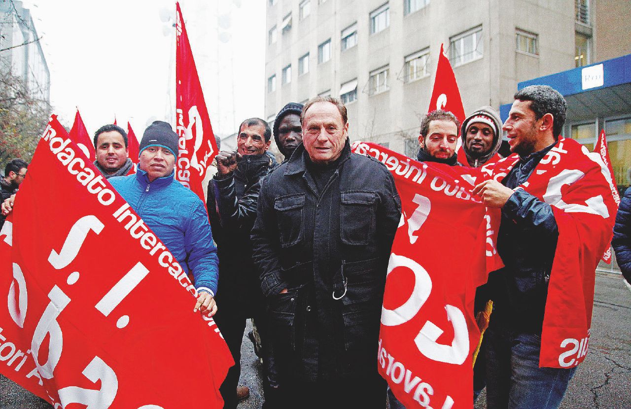 Copertina di Era accusato di estorsione “a fin di bene”. Assoluzione per il segretario del Si Cobas