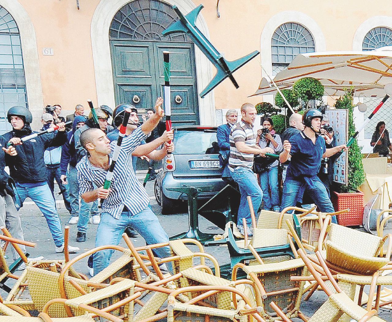 È sparito il processo ai capi di CasaPound e all’editore di Salvini