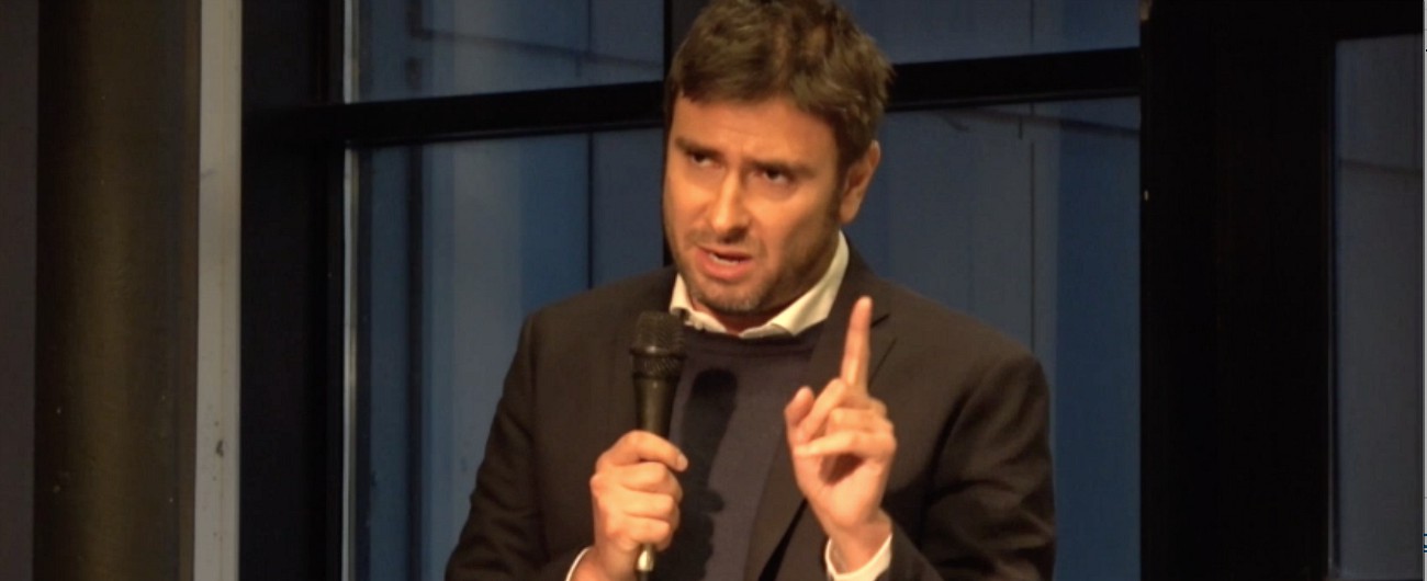 Copertina di Fazio, Di Battista: “Lui e Vespa guadagnino il giusto. Ma niente editti bulgari, deve continuare a fare la trasmissione”