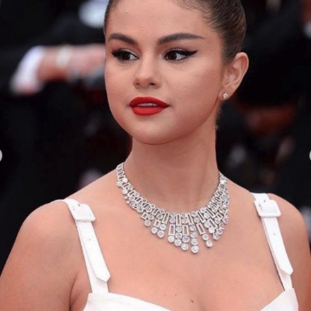 Festival di Cannes, Selena Gomez torna sul red carpet dopo il trapianto di un rene