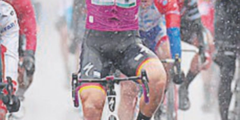 - Pascal Ackermann - LaPresse Dumoulin si ritira, Ackermann vince (anche) la quinta tappa
