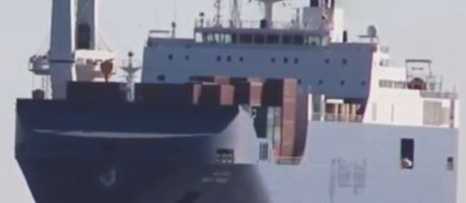 In mare - La nave Bahri Yambu - I camalli genovesi pronti a boicottare la nave con gli armamenti per Ryad