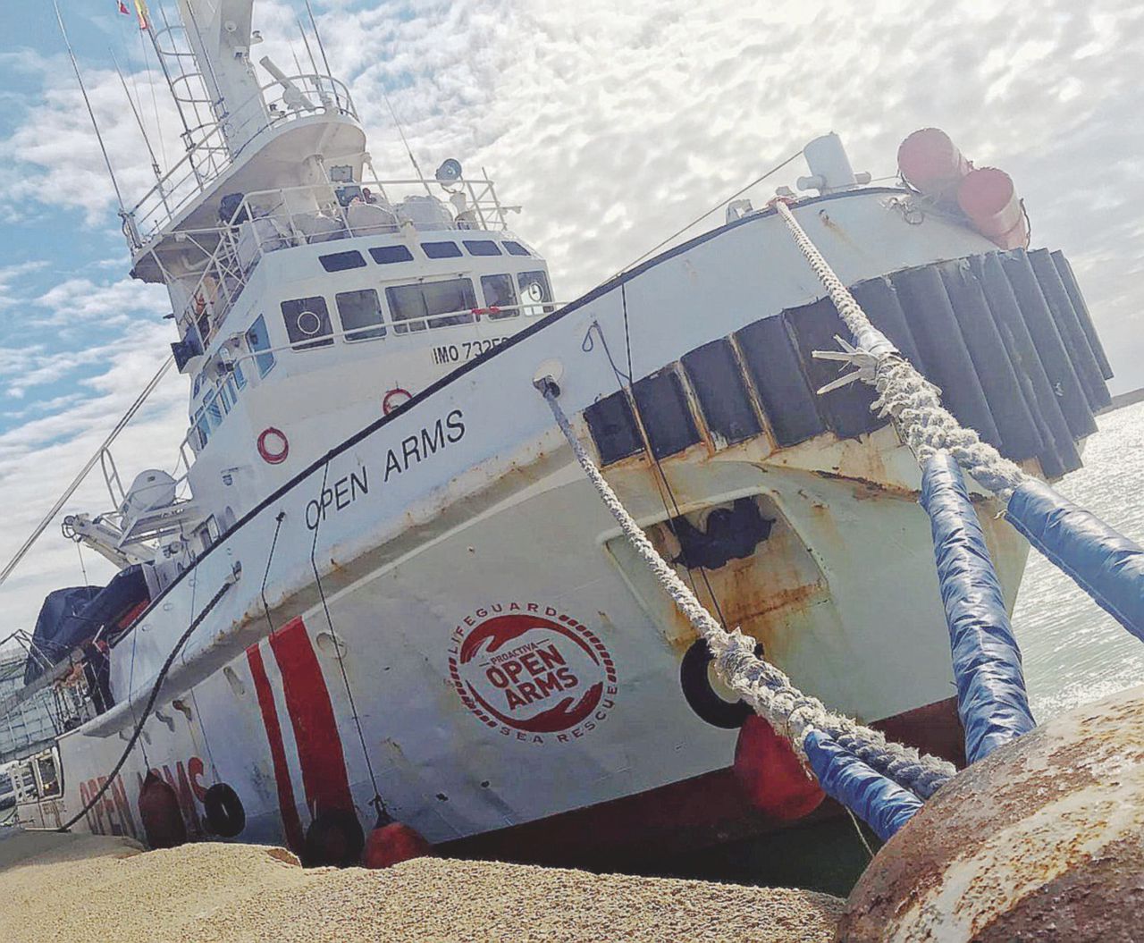 La nave - L’imbarcazione della Ong ProActiva arrivata a marzo 2018 a Pozzallo - Ansa OpenArms, caso archiviato. Nessuna prova sugli scafisti